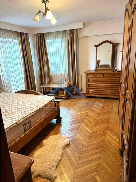 13 Septembrie Apartament de inchiriat cu 4 camere, zona 13 Septembrie
